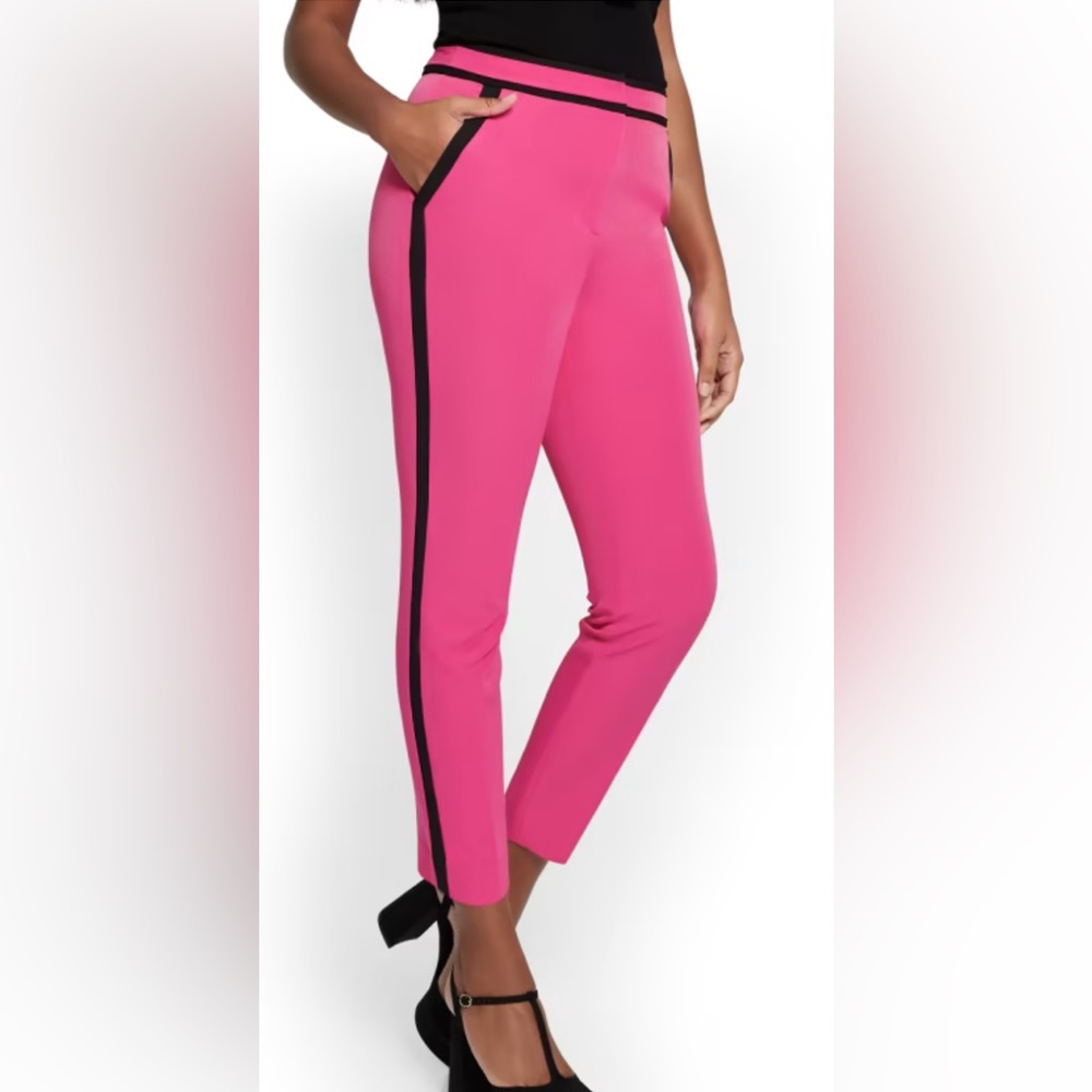 Mid-Rise Side-Stripe Ankle Pant